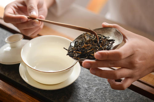 How to Brew a Perfect Cup of Black Tea How to Brew a Perfect Cup of Black Tea